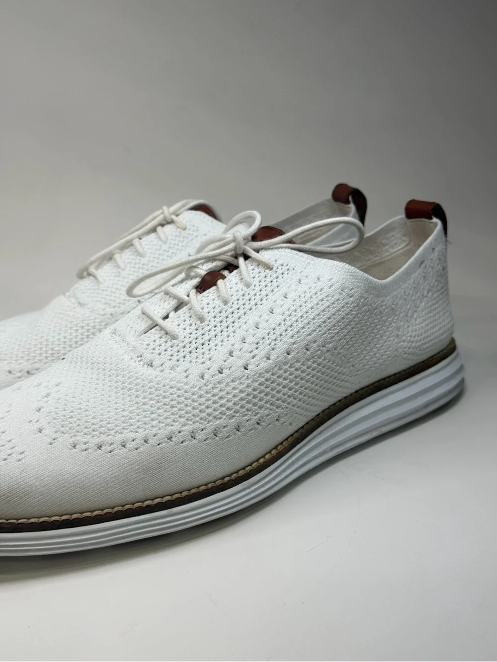 Cole Haan Men’s OriginalGrand Stitchlite Wingtip Oxford White Knit shoes size 13